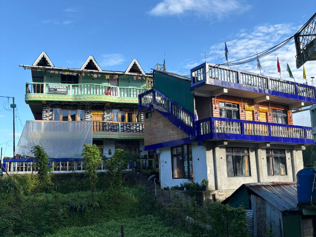 Chettri Home  Stay Dhotrey