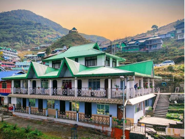 Humro Home Surajs Homestay Zuluk