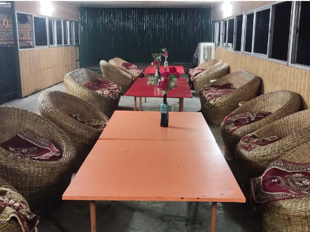 Humro Home Dudhia Resort