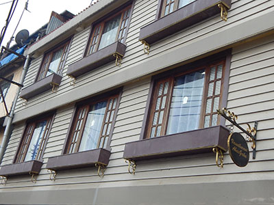Humro Home Vasudharani Homestay Takdah