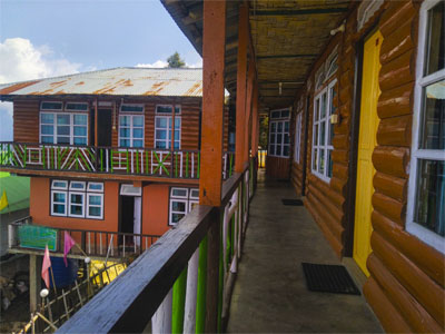 Humro Home Green Peak Lodge